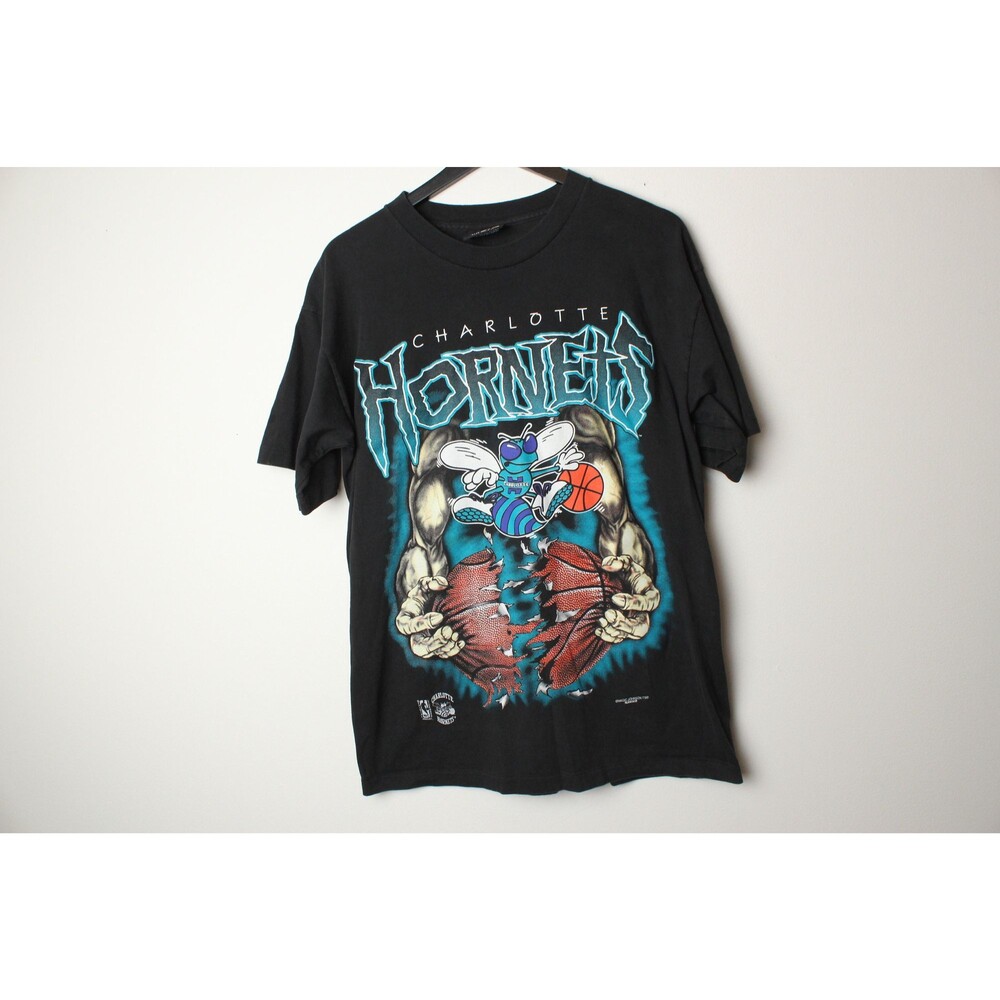 Rare Vintage 90s USA Made Charlotte Hornets NBA Magic Johnson T’s T-shirt - Larg